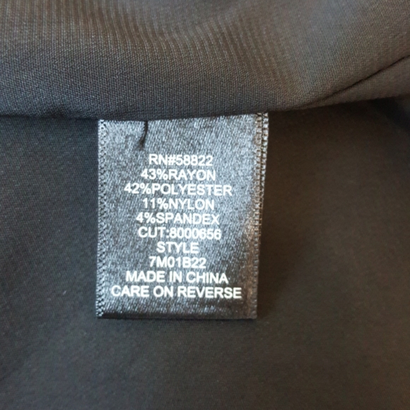 Max Studio London Coat nwot - Picture 10 of 10